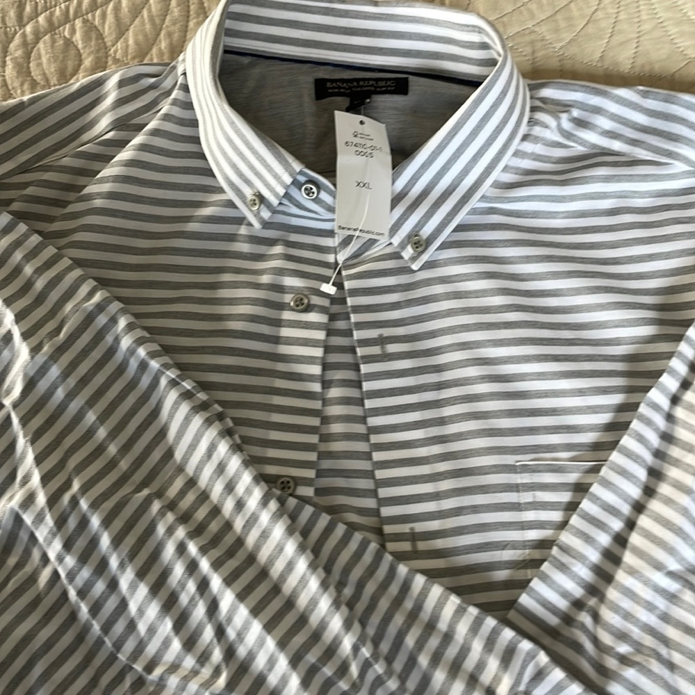 Mens XXL Banana Republic bottom down collar shirt Grey horizontal stripes